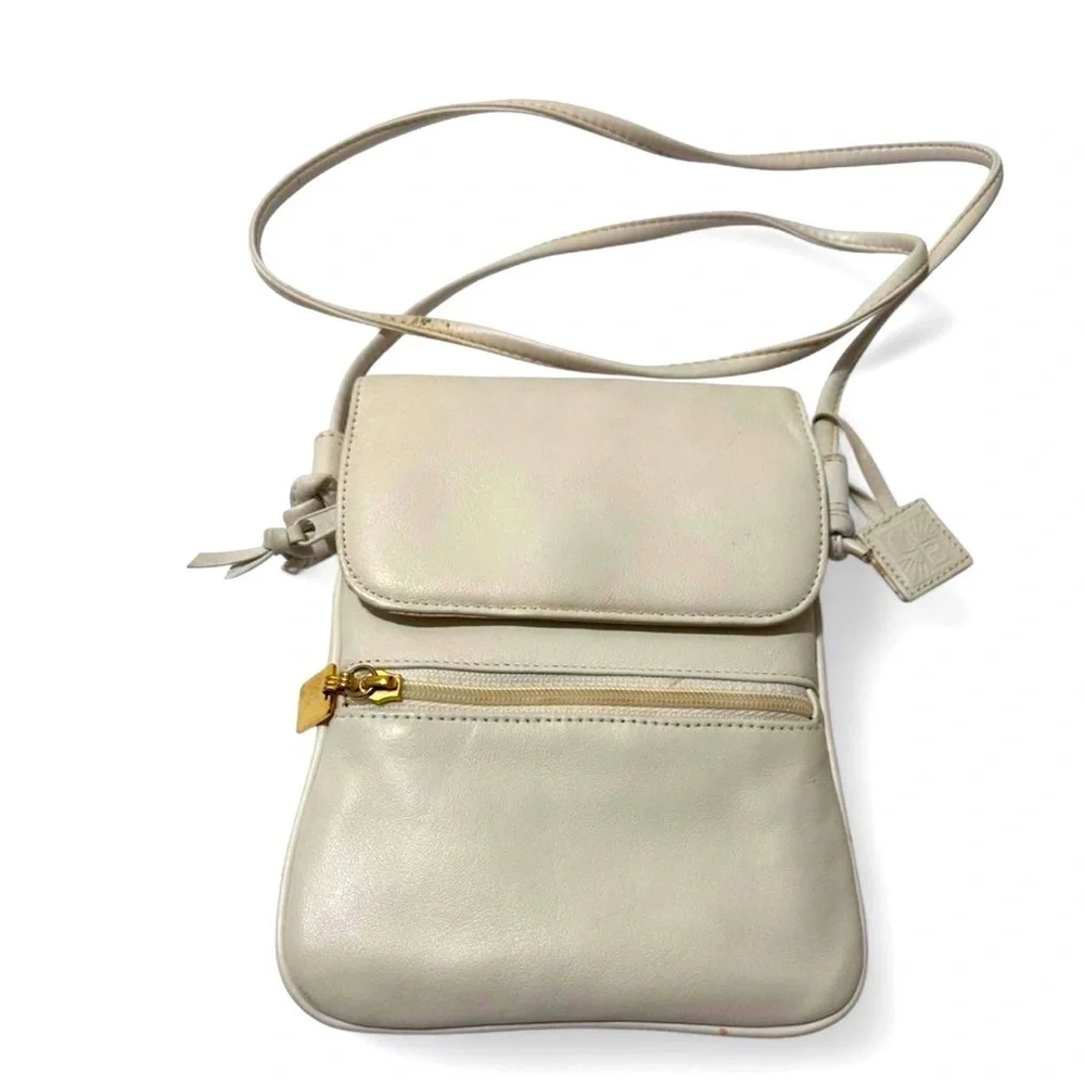Giani Bernini genuine leather crossbody cream purse vintage